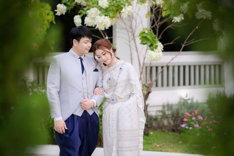 Wedding R&W photograph 02